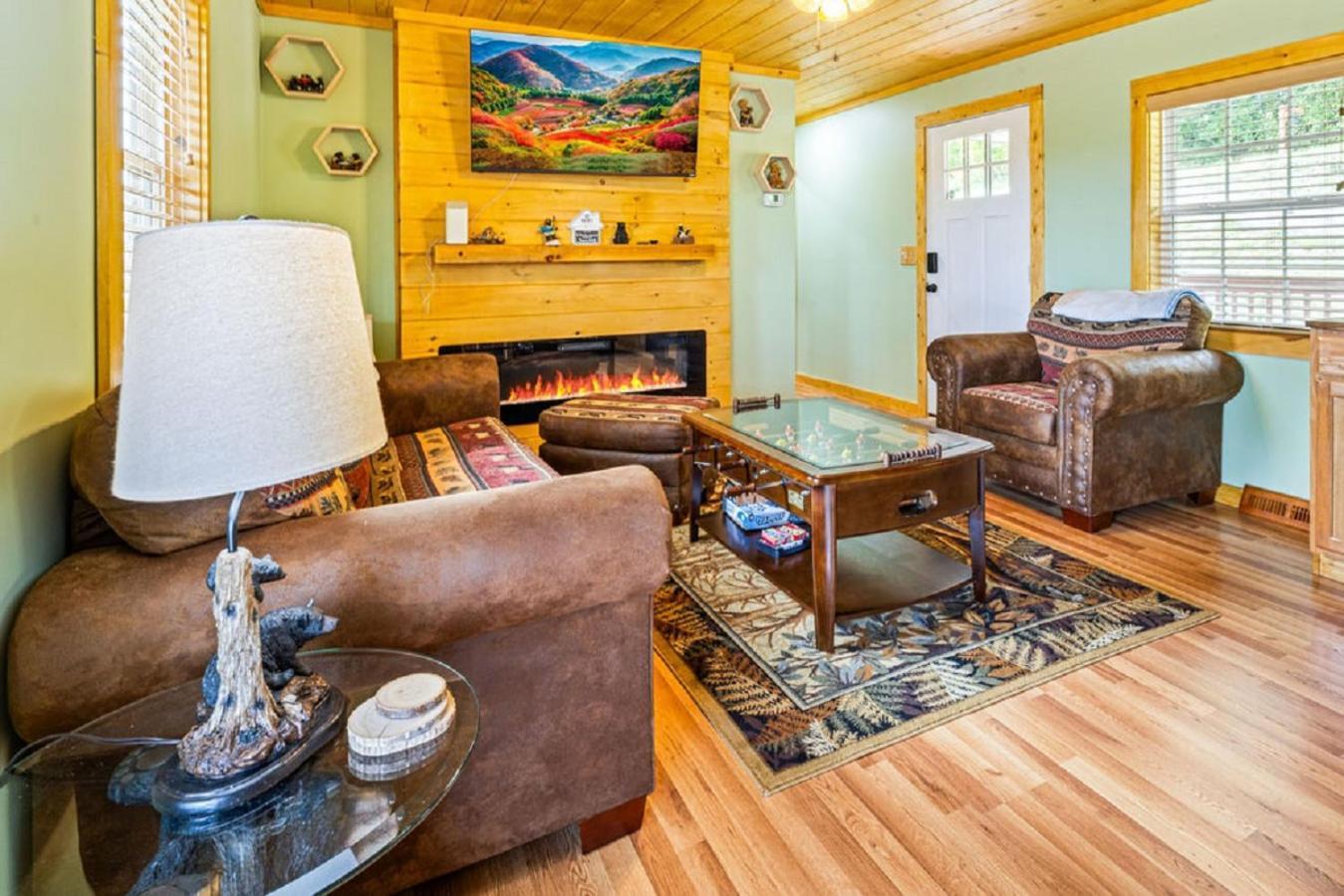 Brand New Tiny Cabin! A Bearly Adventure Sevierville Exterior foto