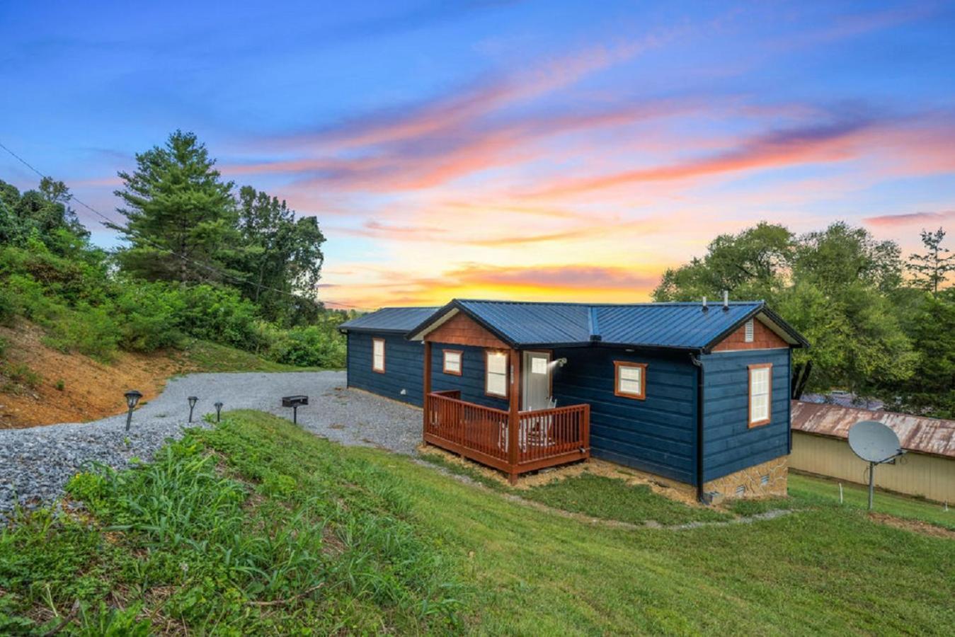 Brand New Tiny Cabin! A Bearly Adventure Sevierville Exterior foto